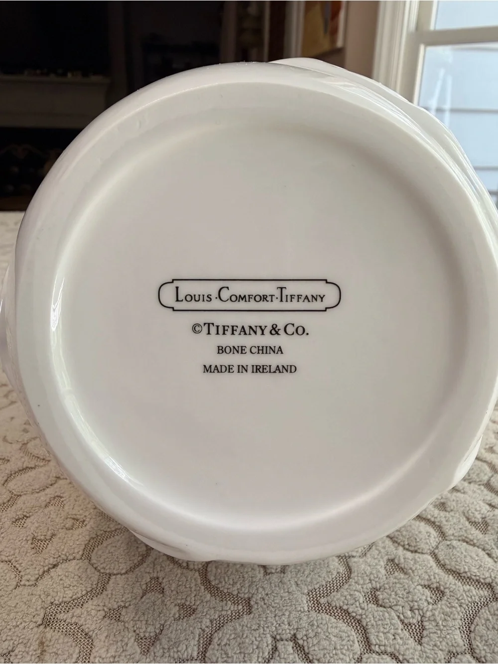Louis Comfort Tiffany & Co. Cream White Gloss Leaf  Collection Bone China Vase